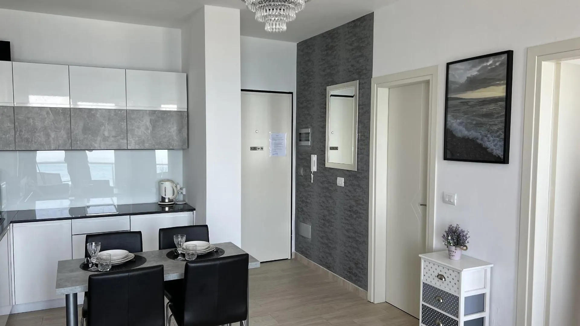 Luxury Apartment - 286 Saranda
